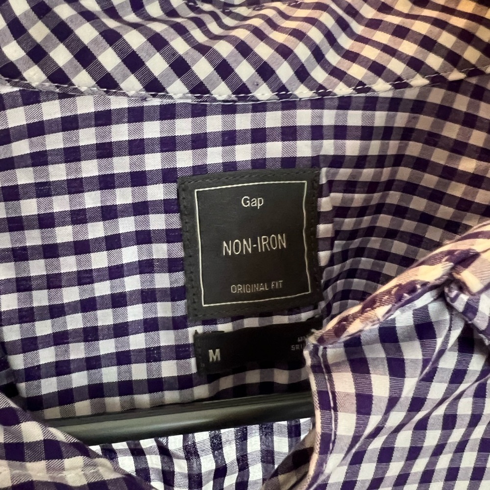Gap Button Down - Picture 3 of 3